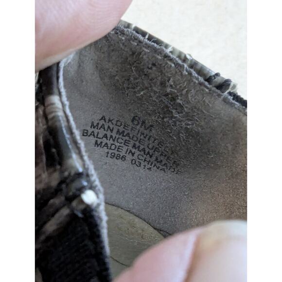 Anne Klein Black & Gray Animal Print Heeled Flats 6.5 - Picture 9 of 10